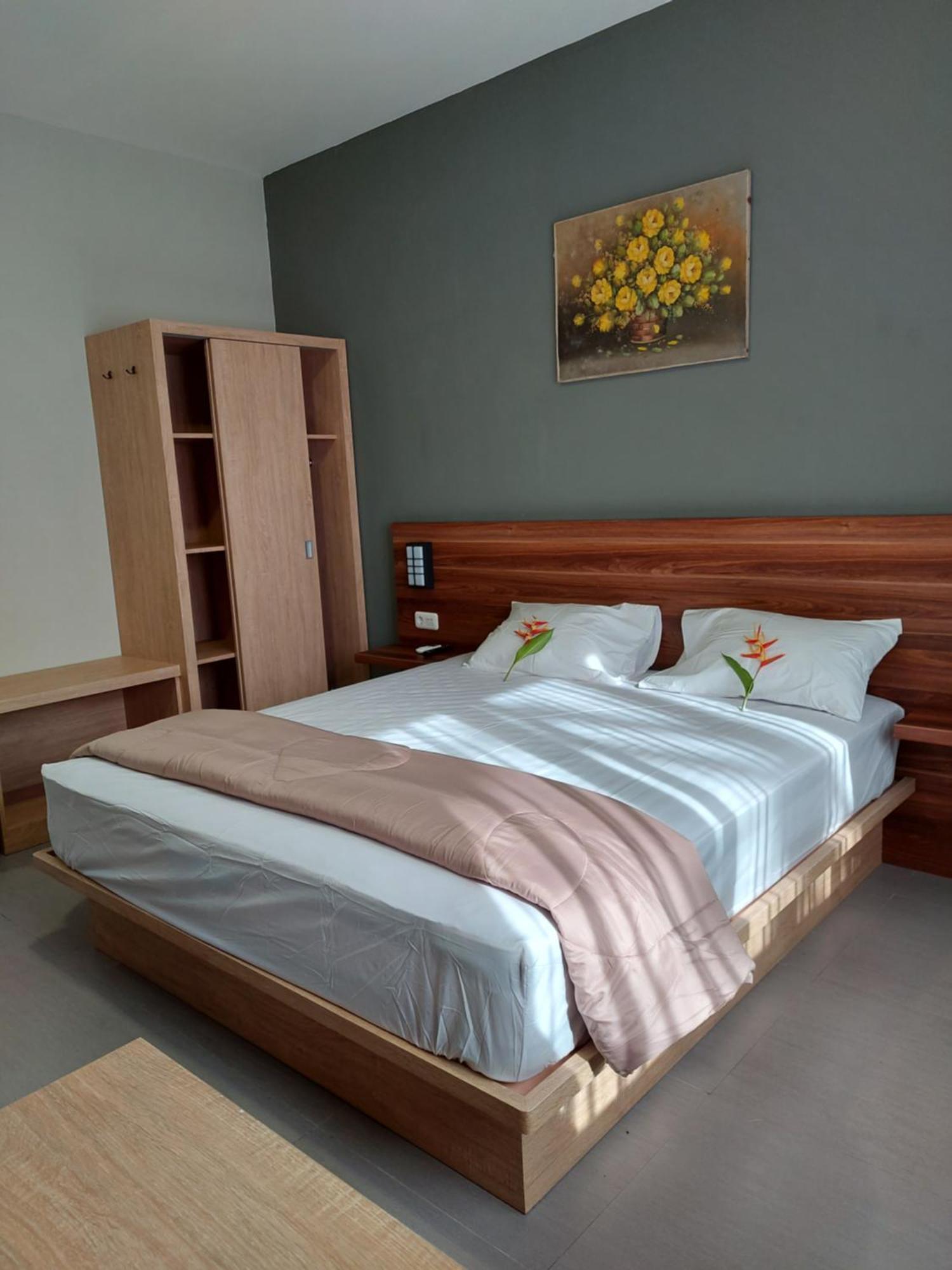 Yellow Guest House Uluwatu  Exterior photo